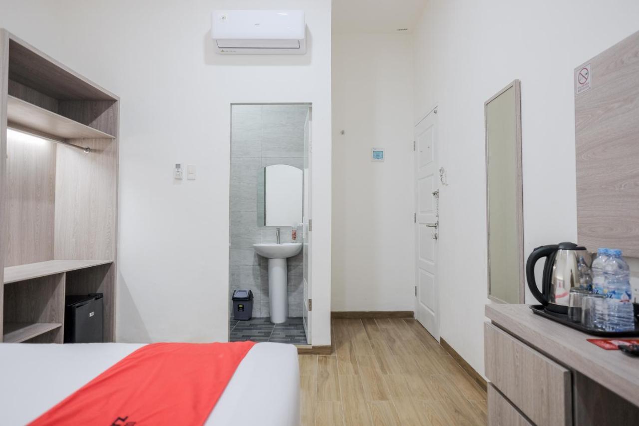 Reddoorz Plus @ Jalan Juanda Medan Kültér fotó