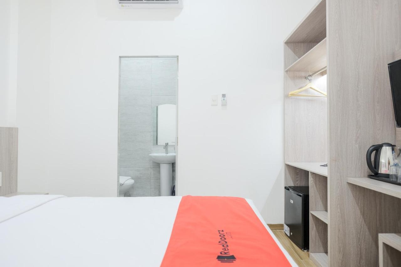 Reddoorz Plus @ Jalan Juanda Medan Kültér fotó